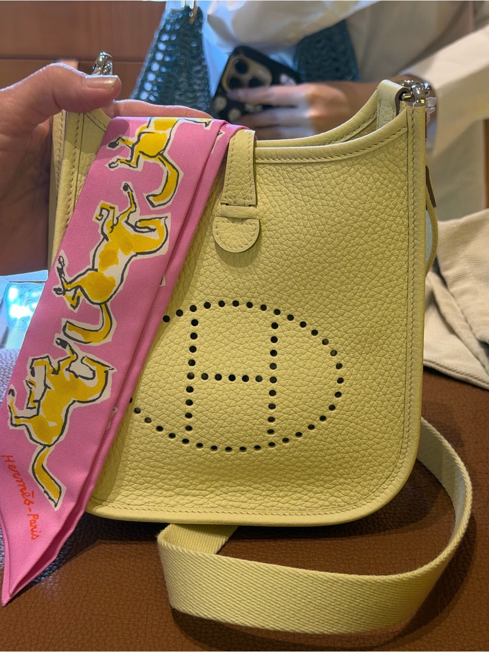 Hermès mini evelyne tpm mini Yellow Leather Crossbody Bag - jaune Milton